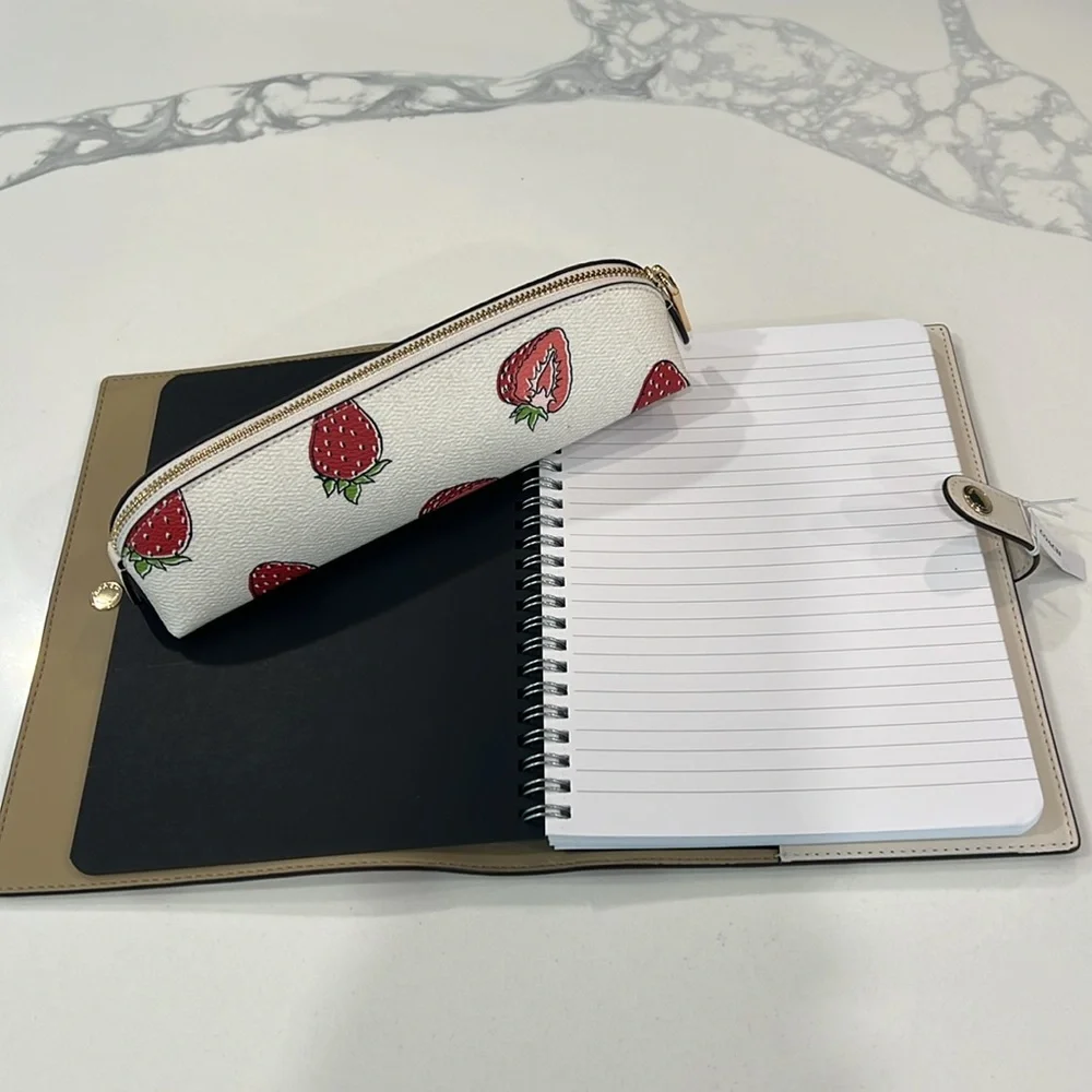 Cute.🍓Coach🍓Notebook &✏️✏️Case. - Picture 5 of 16